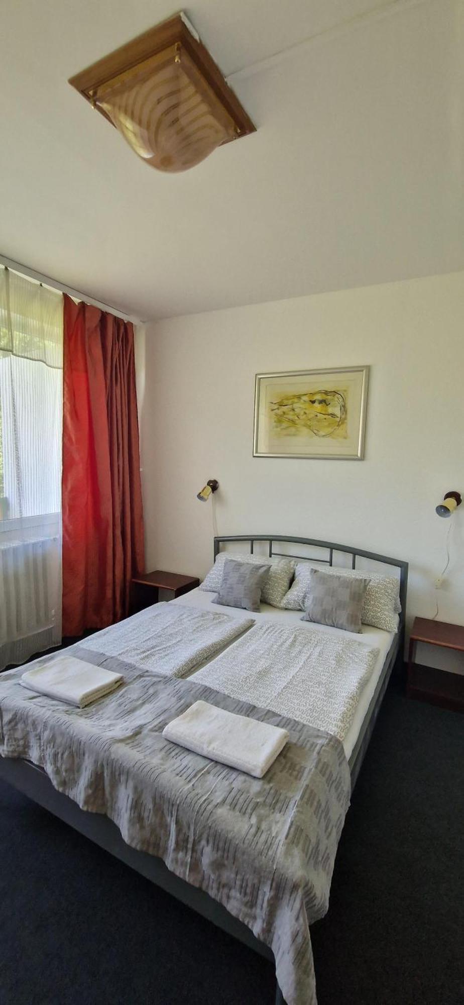 Aranypart Hostel Siófok Buitenkant foto