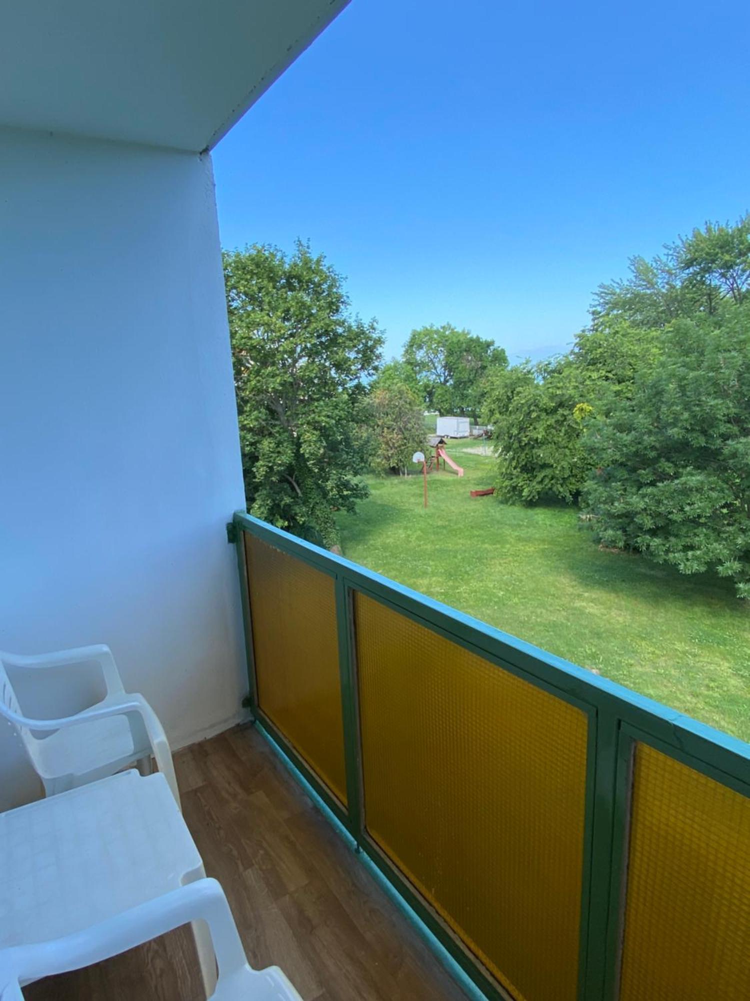 Aranypart Hostel Siófok Buitenkant foto